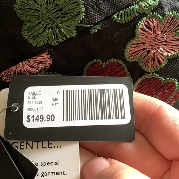 NWT RW &CO beautiful Black embroidery cocktail dress - Picture 7 of 7